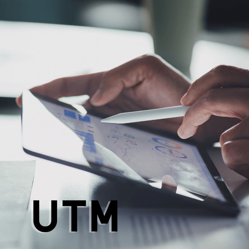 Descubre cómo las UTM y HubSpot se unen para el éxito de tus campañas en este artículo informativo. Aprende a optimizar tus estrategias de marketing 